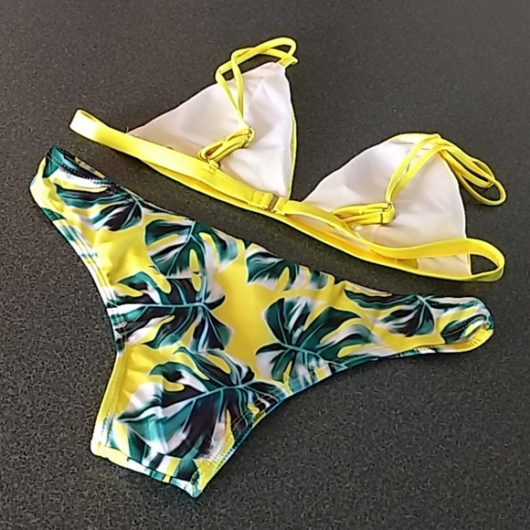 ⬇️ SALE ⬇️1 LEFT 🌴2 Piece Tropical Bikini🌴 - Picture 4 of 6